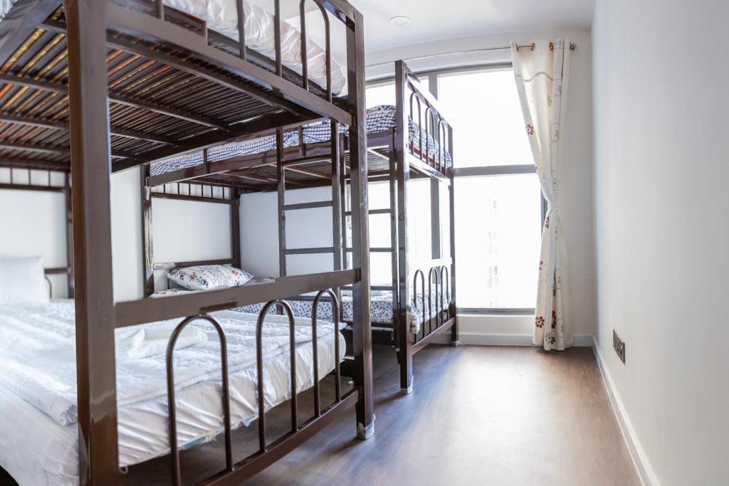 Gold Bee Dormitary Service Apartment Хошимін Екстер'єр фото