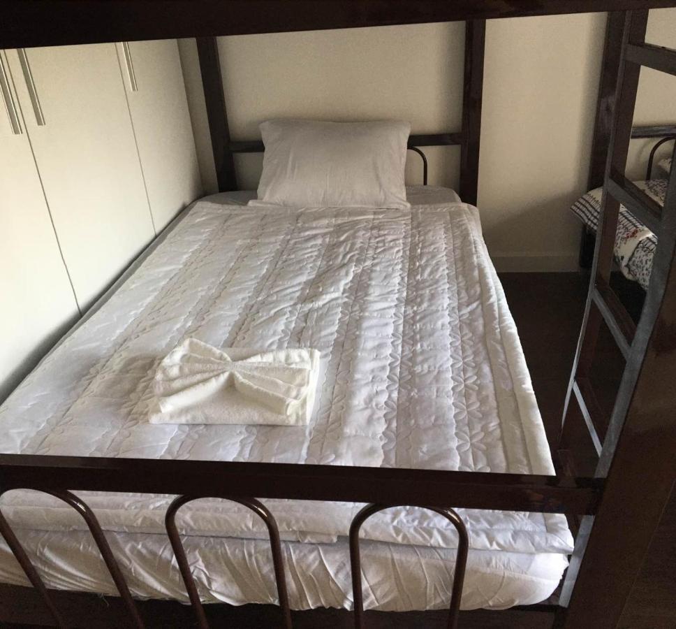 Gold Bee Dormitary Service Apartment Хошимін Екстер'єр фото