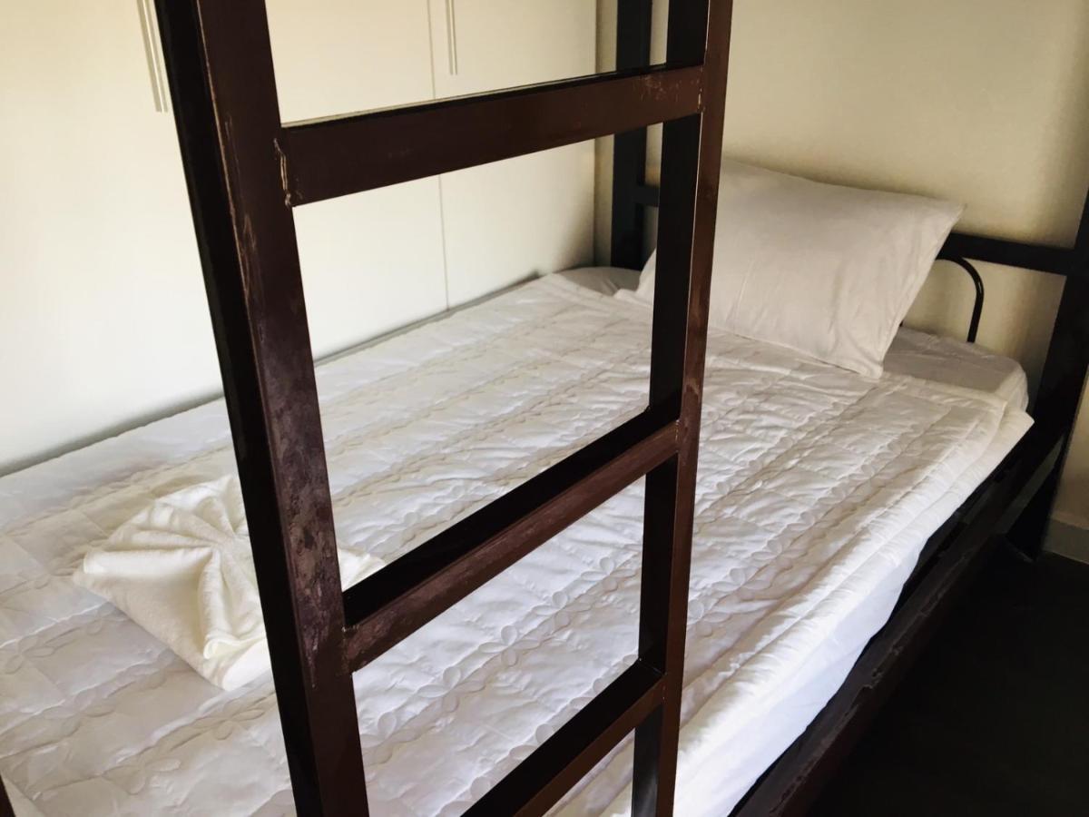 Gold Bee Dormitary Service Apartment Хошимін Екстер'єр фото